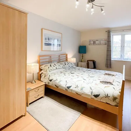Riverside Retreat, Whitehall Landing Tatil Evi Whitby